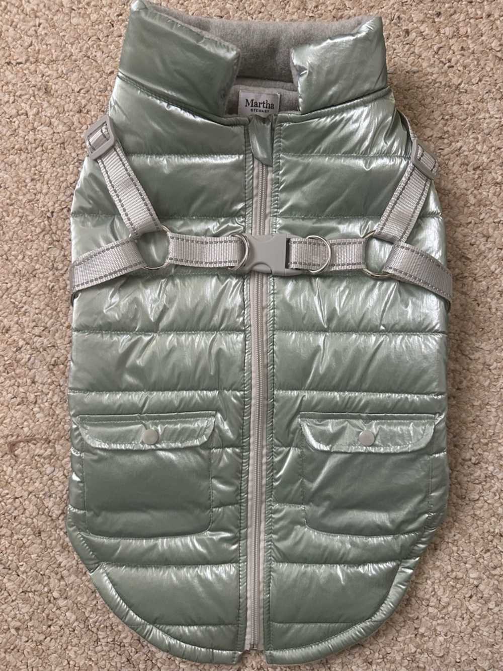 Martha Stewart Metallic Quilted Dog Coat w/ Harness | New Condition | Size L 🐾